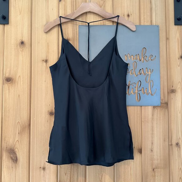 Rag & Bone Size 4 100% Silk Split Hem Camisole in Black - Picture 3 of 6